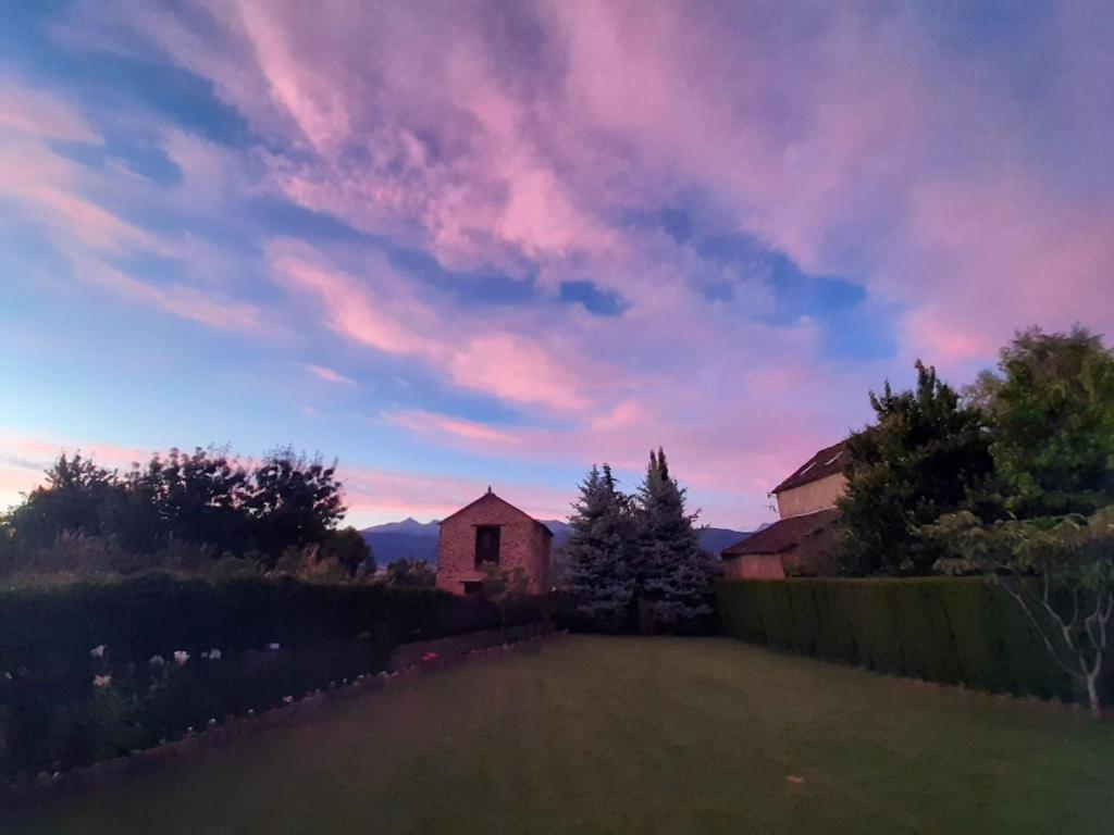 Navasa Villa Exteriör bild